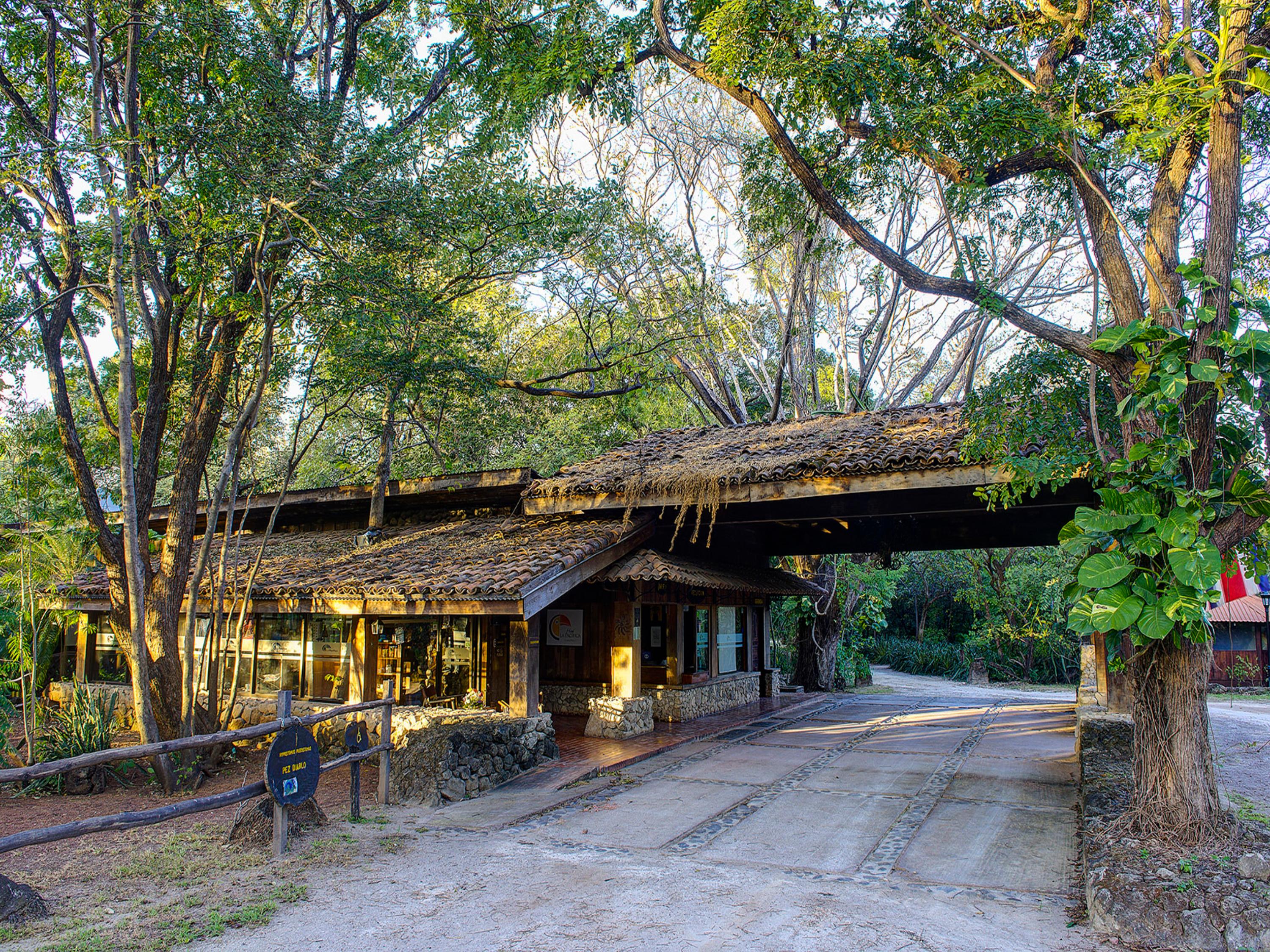 Hacienda La Pacifica Eco-Lodge Canas ภายนอก รูปภาพ